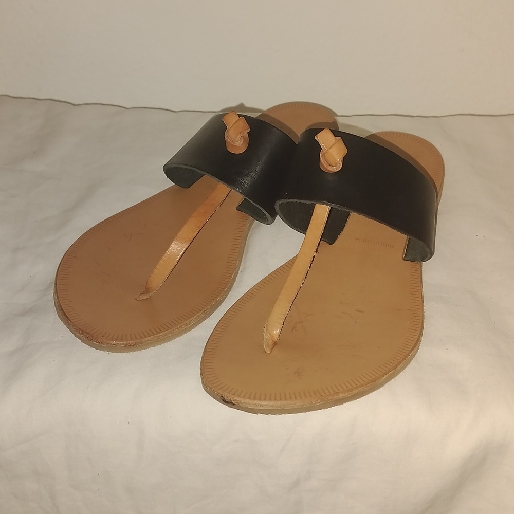 Joie Leather thong Sandals. Sz 37 1/2 - Picture 2 of 5